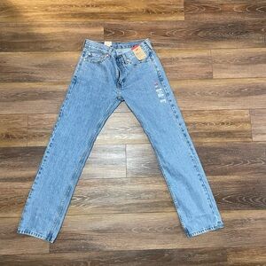 NWT Levi’s 505 Regular Jeans. 32 x 34